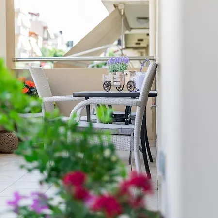 Apartment Ionias In *