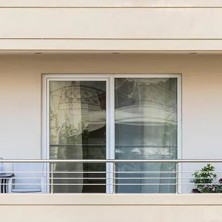 Ionias In Apartment