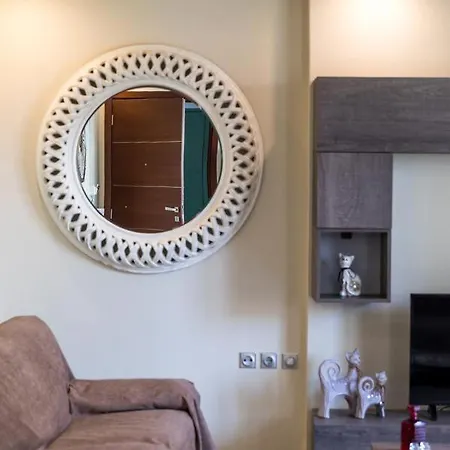 Ionias In Apartment *