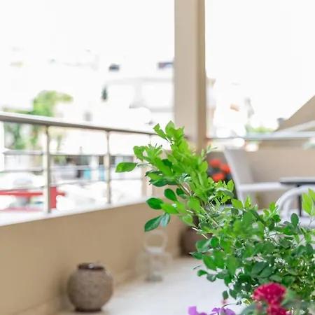 Apartment Ionias In *